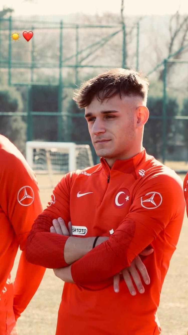 Bedirhan Ay Yıldızı Giydi - Spor