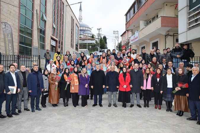 AK Parti tüm kadrolarıyla sahada