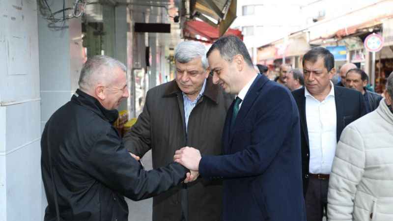 Karaosmanoğlu sahaya indi, Çetinkaya ile esnaf turuna çıktı