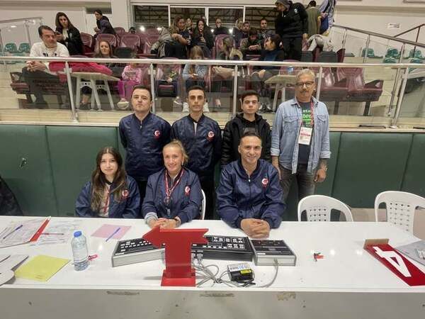 U14 Erkekler Basketbol Ligi’nde yenilgisiz 5 takım var