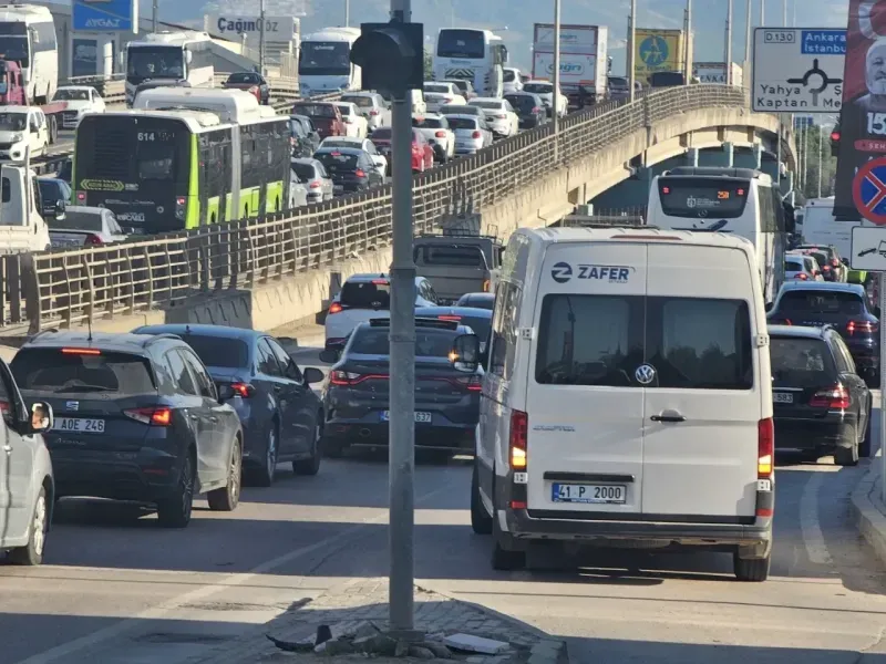 Trafik çilesi hep yaşanacak! 