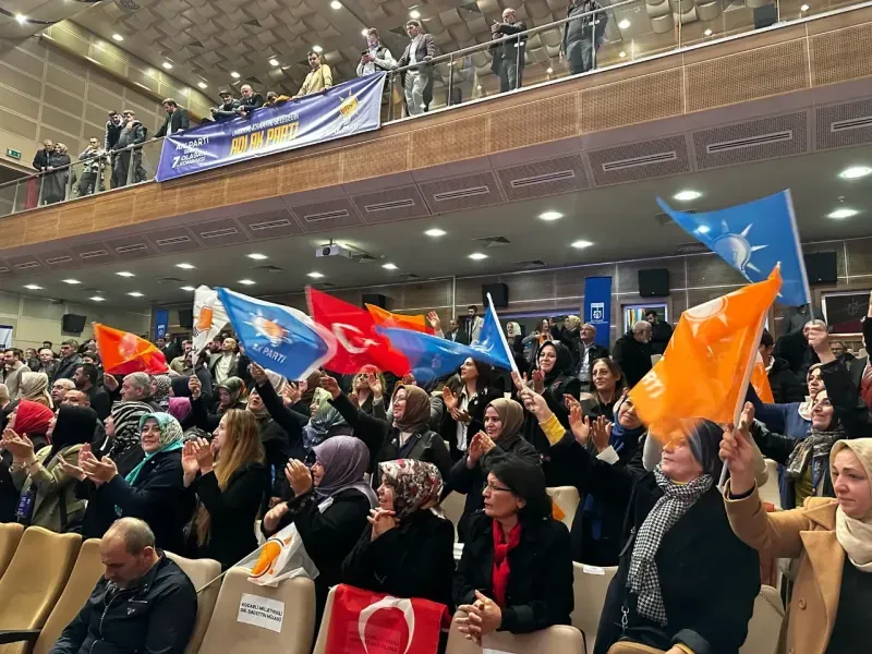 AK Parti Gebze'de demokratik seçim: İki aday yarıştı